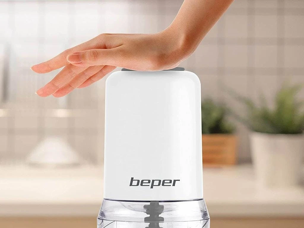 Beper BP.552 Universal-Zerkleinerer Mit Doppelter Klinge Für Gleichmäßiges Mahlen Und Zerkleinern 4 Beper BP.552 Universal-Zerkleinerer Mit Doppelter Klinge Für Gleichmäßiges Mahlen Und Zerkleinern – Bild 2